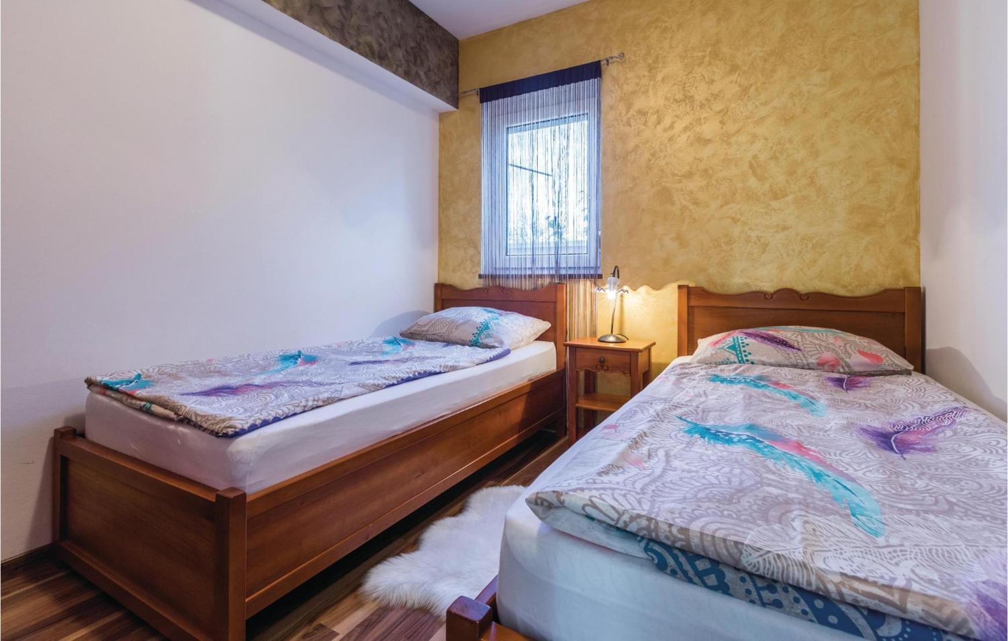2 Bedroom Nice Apartment In Porec Apartment Poreč